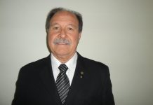 Médico Veterinário Ivan José Borges está de aniversário.