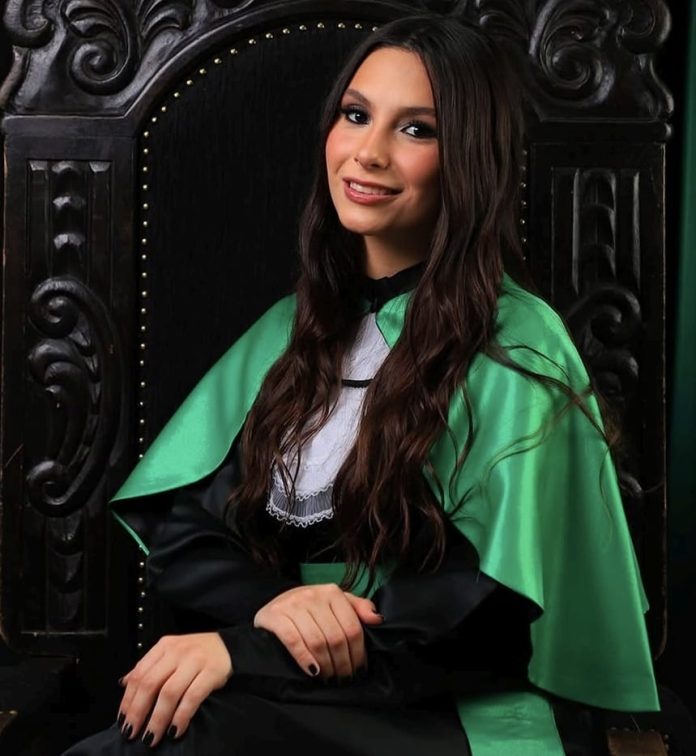 2e598442-f1e2-4534-bf40-918912fdb682