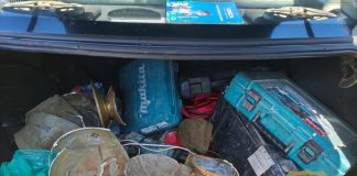 Polícia Civil intercepeta veículo com mais de 38kg de peças de bronze furtadas e prende dois suspeitos em Junqueirópolis