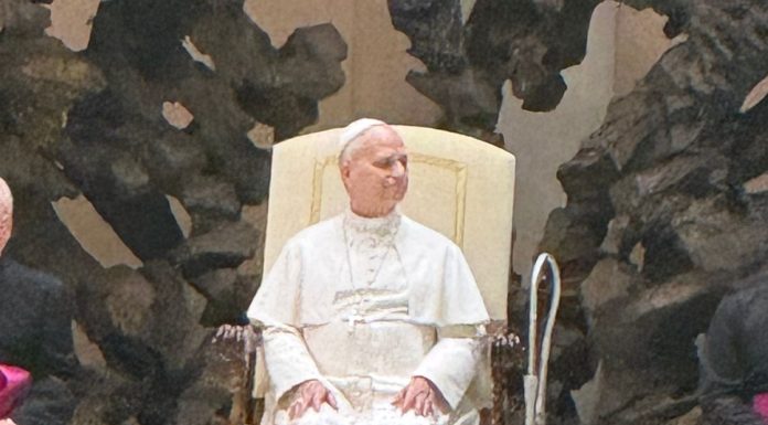 Familiares de jornalista dracenense participa de audiência com o Papa Leão XIV no Vaticano