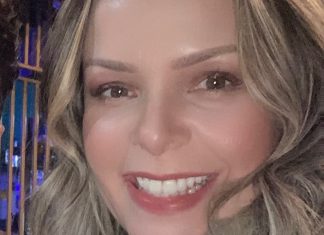 Gláucia Costa está de aniversário hoje