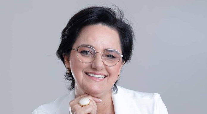 Sônia Bizi estreia idade nova neste domingo