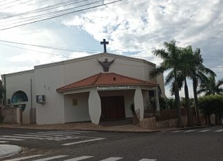 Missa em Ação de Graças na Igreja São Francisco de Assis em Dracena pelos 37 anos de vida sacerdotal do Pe Valdemar Cardoso