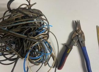 Ladrão folgado: homem é preso após furtar fios e dormir no telhado de casa devido ao ‘clima agradável’