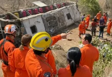 Ônibus que capotou e deixou 15 mortos em Alagoas estava irregular