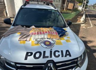 Polícia Militar Rodoviária prende mulher com drogas em ônibus na SP294, rodovia Comandante João Ribeiro de Barros em Dracena