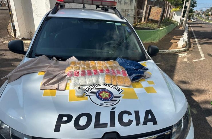 Polícia Militar Rodoviária prende mulher com drogas em ônibus na SP294, rodovia Comandante João Ribeiro de Barros em Dracena