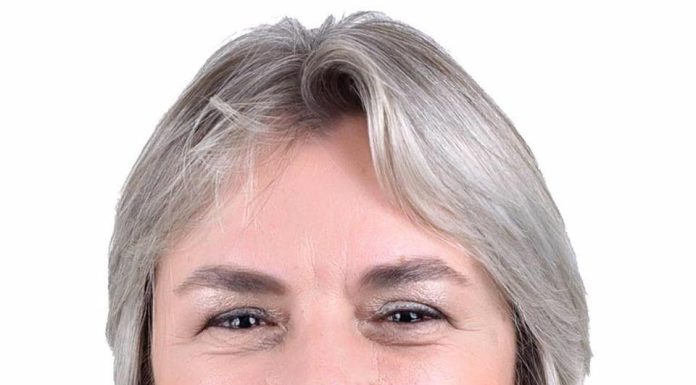 Ana Lúcia Pagliusi Costa está de aniversário hoje