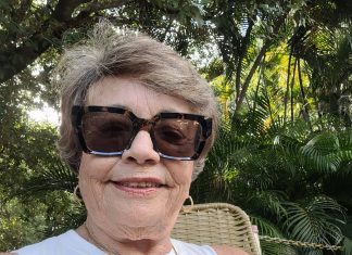 Darilene Vialle está de aniversário hoje. Parabéns!