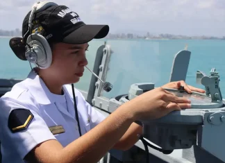 Voluntárias ingressam no serviço militar inicial feminino