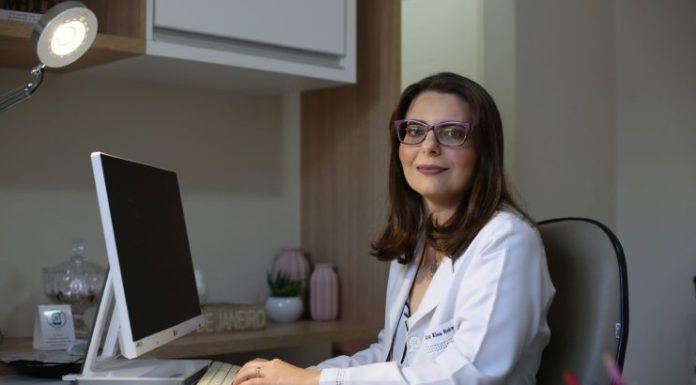 Mês da Mulher: Seu corpo fala e os hormônios fazem parte da conversa. Dra Ana Elisa Rebeshini