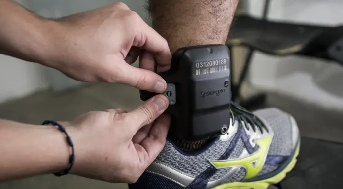 Câmara aprova uso obrigatório de tornozeleira por agressores de mulher