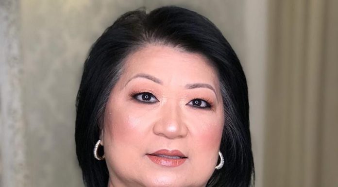 Elisabete Nakano está de aniversário hoje.