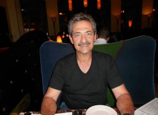 Dr. Antônio Américo Alves médico nefrologista comemora aniversário hoje