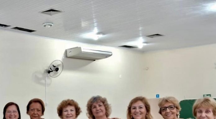 Avapac realiza jantar comemorativo aos aniversariantes de abril. Veja como foi