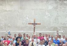 Terço dos homens na Paróquia São Frei Galvão em Dracena