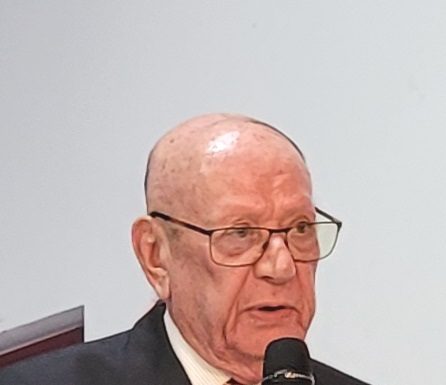 Professor José Gonzaga da Silva Neto está de aniversário hoje