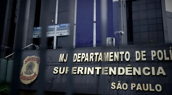 Pai de Daniel Vorcaro é preso na 6ª fase da operação Compliance Zero