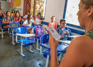 Dores menstruais tiram das aulas 4 em cada 10 alunas no país
