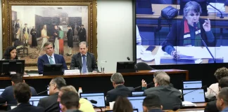 Comissão da Câmara aprova redução da maioridade penal para 16 anos