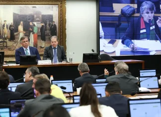 Comissão da Câmara aprova redução da maioridade penal para 16 anos