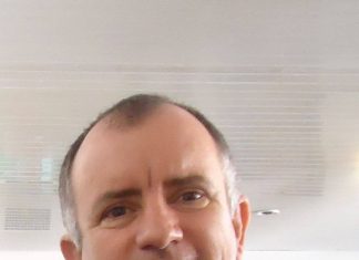 Dia de parabéns pra você na Fundec. Ademir Aranda Pacheco comemora aniversário