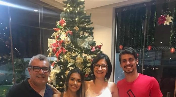 Tayane Carvalho estreia idade nova hoje.