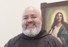 Frei Maurício participa de reunião em Roma.