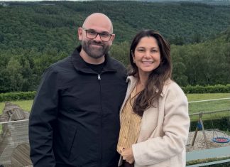 Celebram aniversário de casamento hoje Vanessa Takano e dr Giovani Botazzo