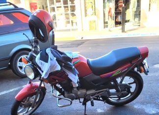 Trânsto: Acidente entre carro e moto em Dracena