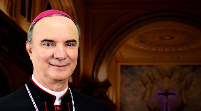 Bispo Dom Luiz Antônio Cipolini comemora aniversário