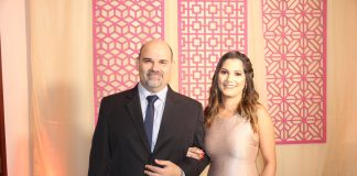 Fisioterapeuta Vanessa Takano está de aniversário hoje. Parabéns!